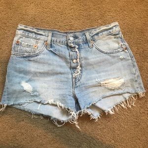 Levi’s 501 distressed cut-off shorts